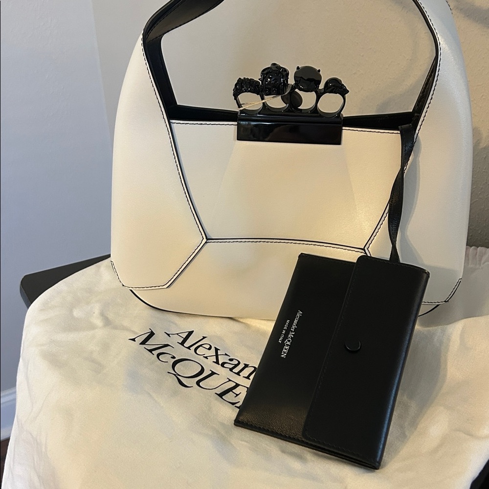 New Authentic Alexander McQueen four ring bag